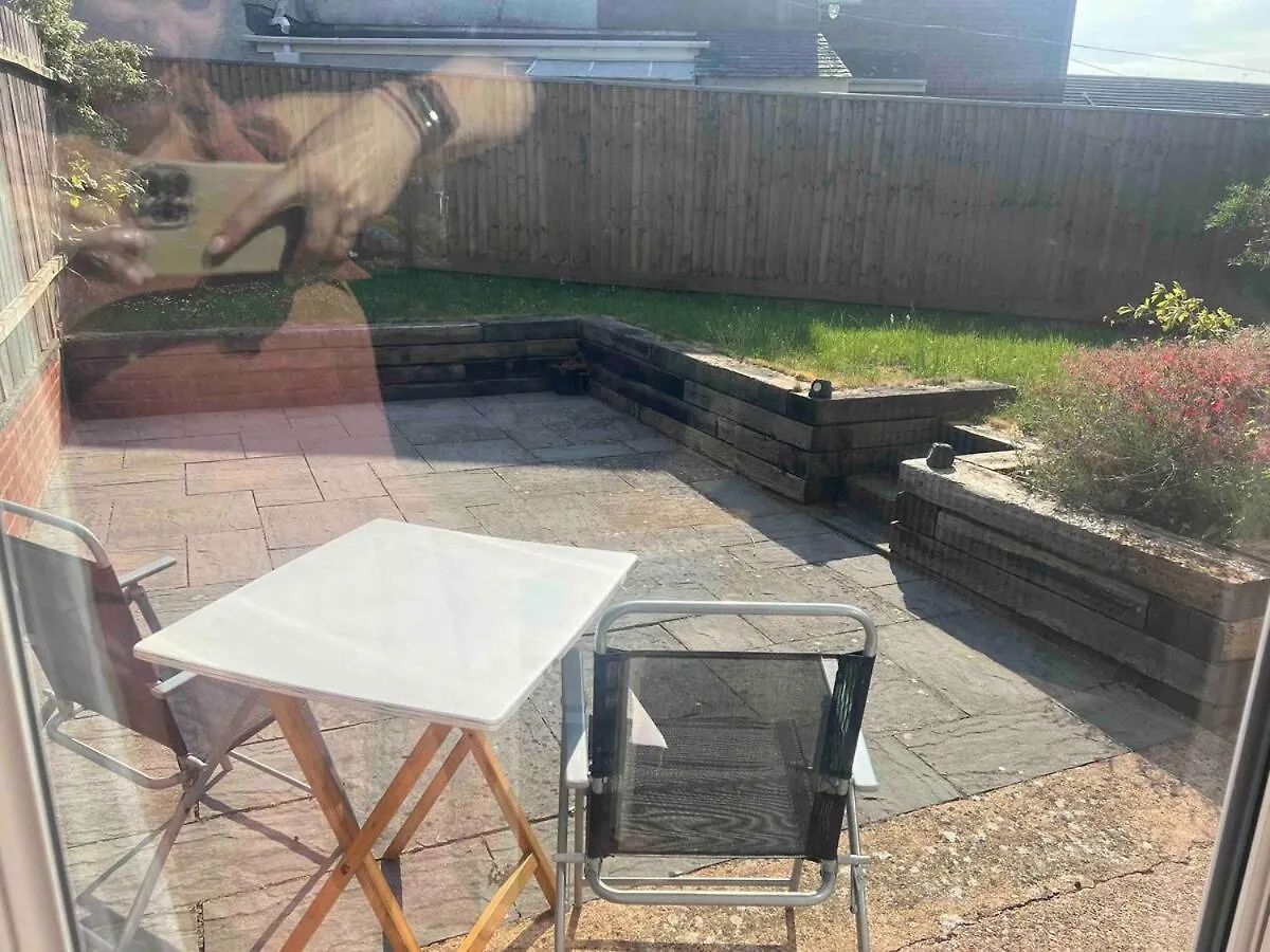 Light, Spacious & Simplistic 3 Bed Home Exeter 0*,  United Kingdom